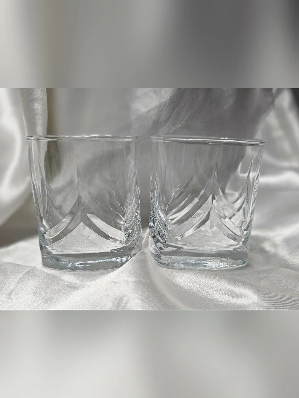 2 Circleware Heritage 11 oz On The Rocks Glasses Bar Ware